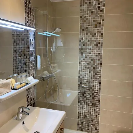 Delavigne Отель Париж