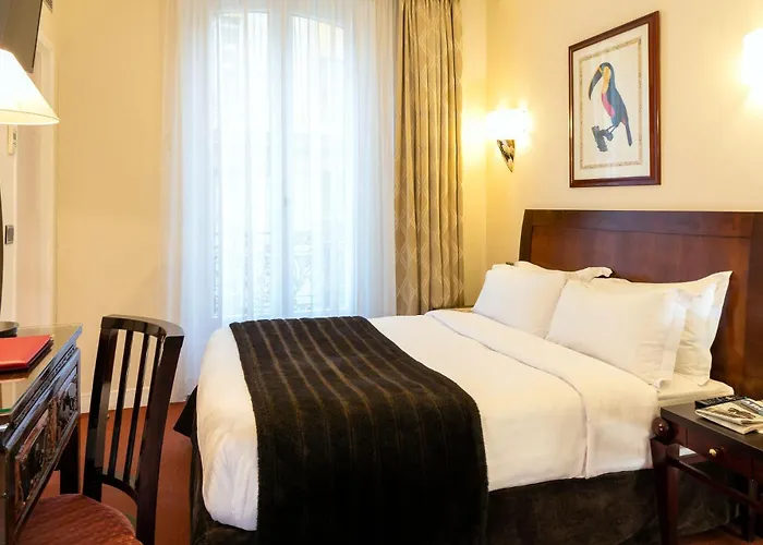 デラヴィーニュ 3*