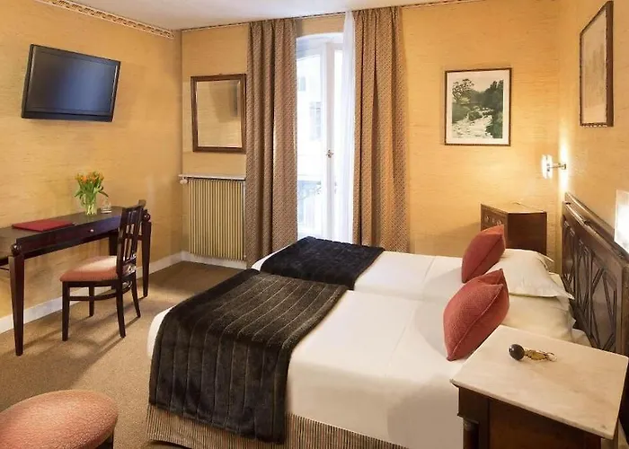 デラヴィーニュ パリ