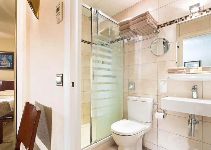 デラヴィーニュ ホテル