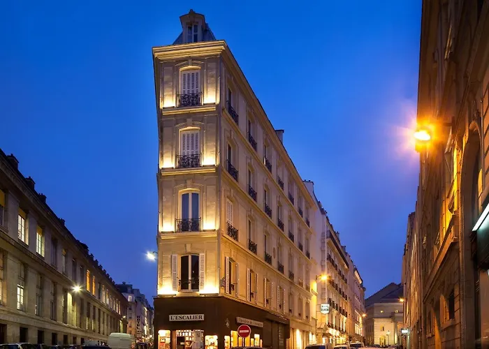 デラヴィーニュ ホテル