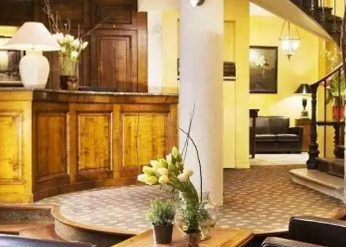 デラヴィーニュ パリ