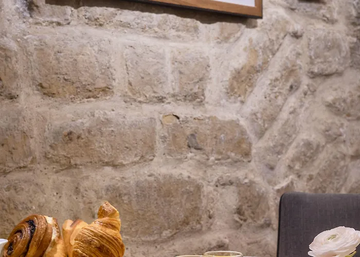 デラヴィーニュ