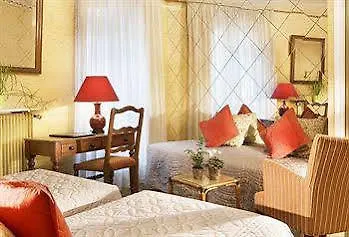 ホテル デラヴィーニュ パリ